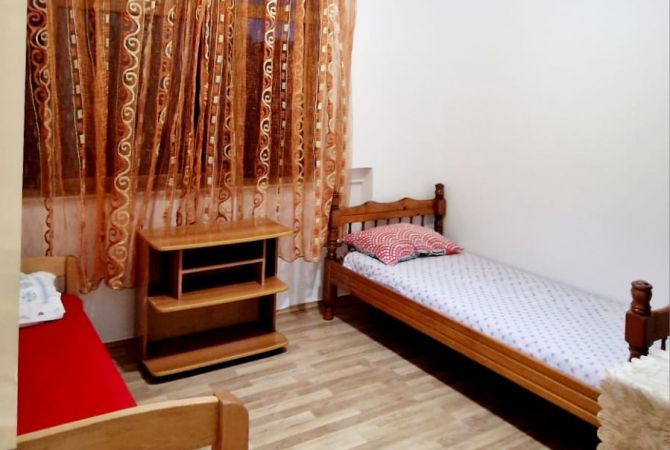 Shtepi me qera 2+1 ne Tirane - 50,000 Leke