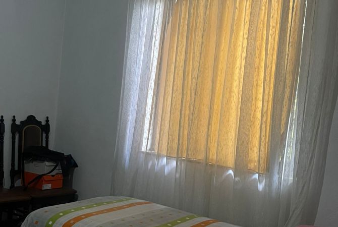 Shtepi me qera 2+1 ne Tirane - 450 Euro