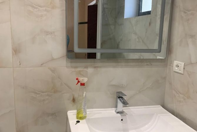 Business Property for Rent 3+1 in Tirana - 500 Euro
