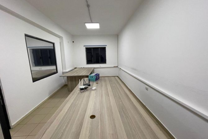 Business Property for Rent 3+1 in Tirana - 900 Euro