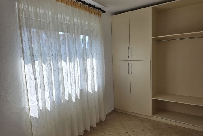 Shtepi me qera 3+1 ne Tirane - 500 Euro