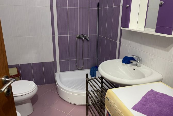 Shtepi me qera 2+1 ne Tirane - 550 Euro
