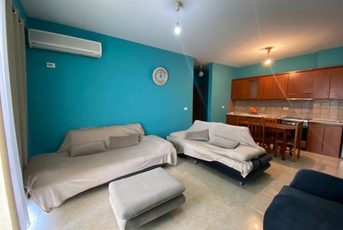 Shtepi me qera 2+1 ne Tirane - 450 Euro
