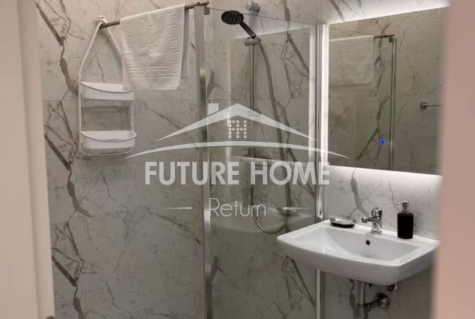 Shtepi ne shitje Apartament ne Tirane, 1+1, Mobilimi E mobiluar, Pagesa 360,000  Euro.