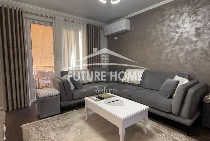 Shtepi me qera 2+1 ne Tirane - 800 Euro