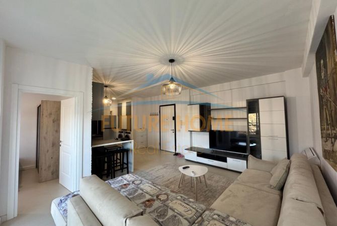 Shtepi ne shitje Apartament ne Tirane, 2+1, Mobilimi E mobiluar, Pagesa 237,000  Euro.