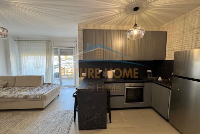 Shtepi ne shitje Apartament ne Tirane, 2+1, Mobilimi E mobiluar, Pagesa 237,000  Euro.