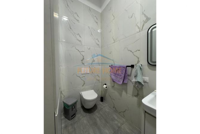 Shtepi ne shitje Apartament ne Tirane, 2+1, Mobilimi E mobiluar, Pagesa 177,000  Euro.