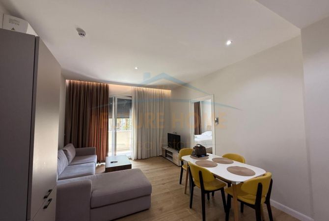 Shtepi ne shitje Apartament ne Tirane, 1+1, Mobilimi E mobiluar, Pagesa 396,000  Euro.