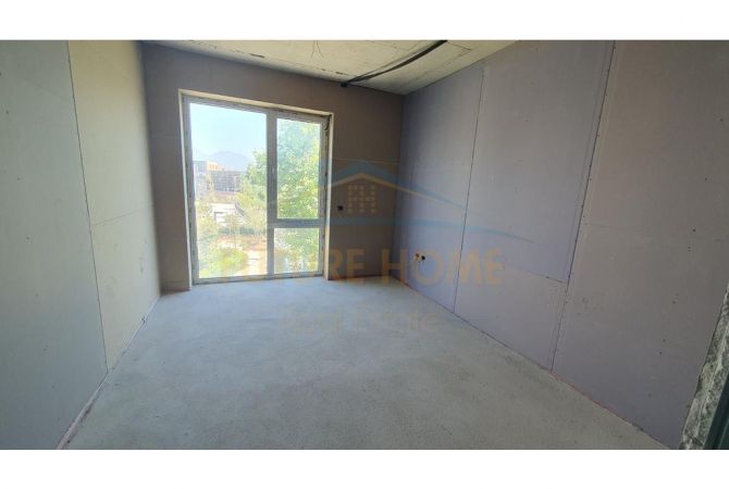 Shtepi ne shitje 3+1 ne Tirane - 390,000 Euro