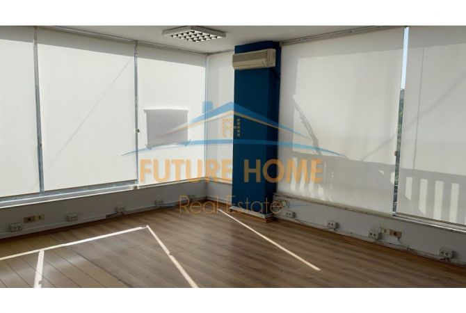 Ambient biznesi me qera 3+1 ne Tirane - 3,000 Euro