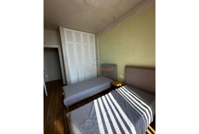 Shtepi ne shitje Apartament ne Vlore, 2+1, Mobilimi E mobiluar, Pagesa 550,000  Euro.