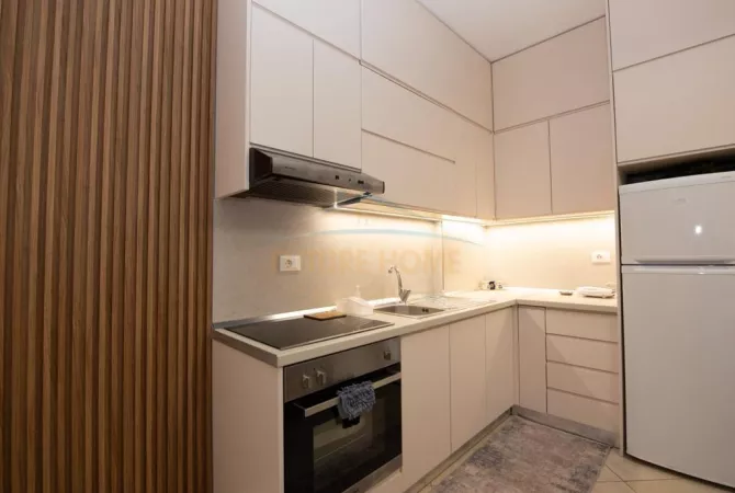 Shtepi ne shitje Apartament ne Vlore, 1+1, Mobilimi E mobiluar, Pagesa 165,000  Euro.