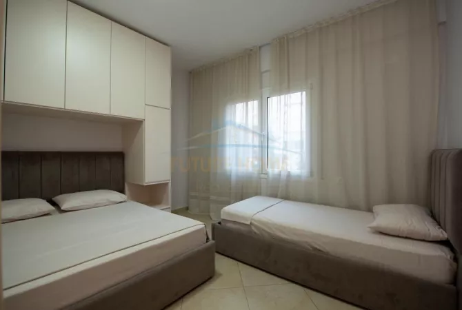 Shtepi ne shitje Apartament ne Vlore, 1+1, Mobilimi E mobiluar, Pagesa 165,000  Euro.