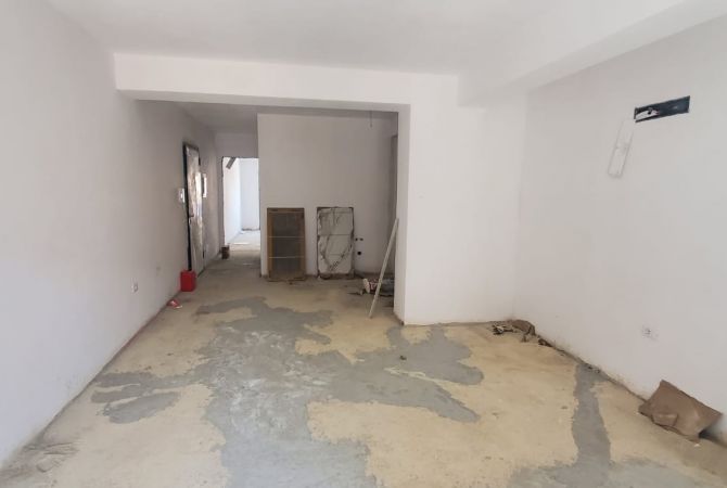 Shtepi ne shitje 1+1 ne Tirane - 137,000 Euro