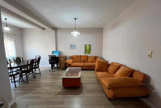 Shtepi me qera 1+1 ne Tirane - 550 Euro
