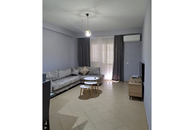 Shtepi me qera 2+1 ne Tirane - 450 Euro