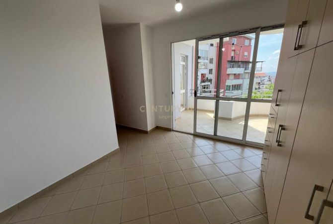 Shtepi ne shitje 1+1 ne Tirane - 84,000 Euro