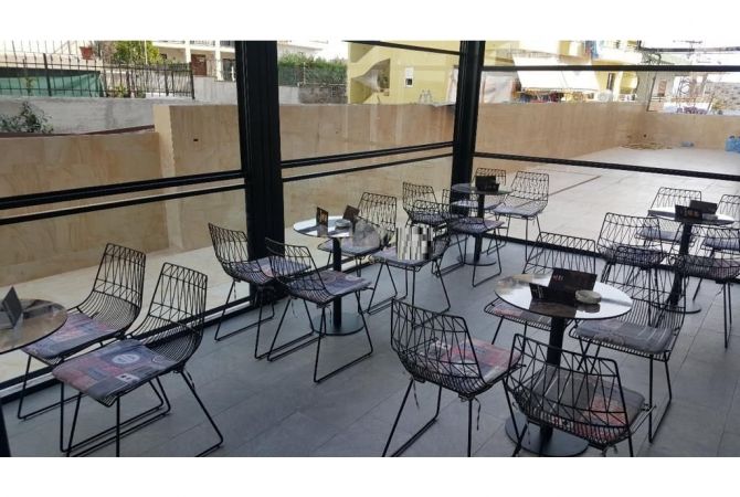 Ambiente Commerciale in Vendita 2+1 a Tirana - 130,000 Euro