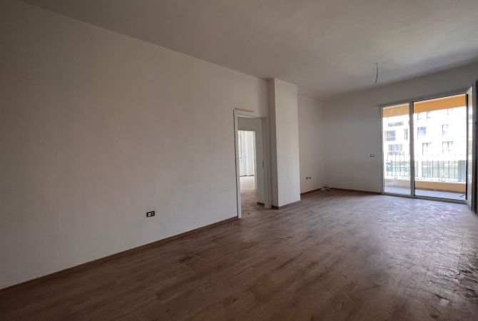 Shtepi ne shitje Apartament ne Tirane, 2+1, Mobilimi Bosh, pa mobiluar, Pagesa 161,500  Euro.