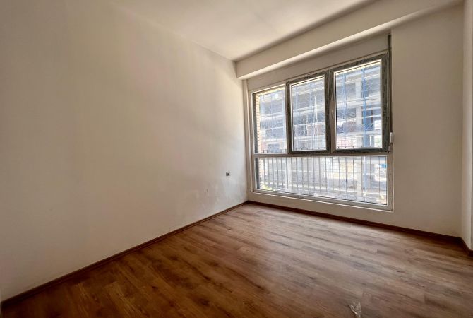 Shtepi ne shitje Apartament ne Tirane, 2+1, Mobilimi Bosh, pa mobiluar, Pagesa 161,500  Euro.