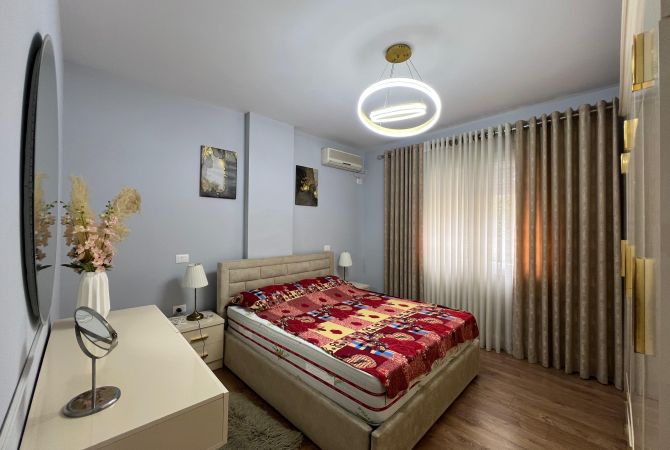 Shtepi me qera 2+1 ne Tirane - 700 Euro