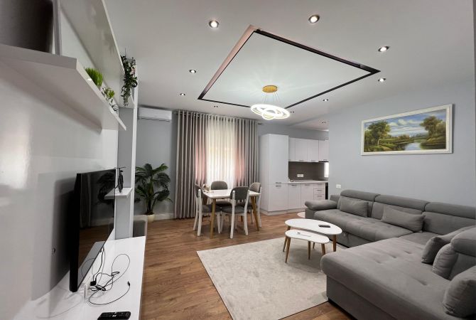 Shtepi me qera 2+1 ne Tirane - 700 Euro