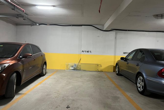 Ambiente Commerciale in Vendita 4+1 a Tirana - 25,000 Euro
