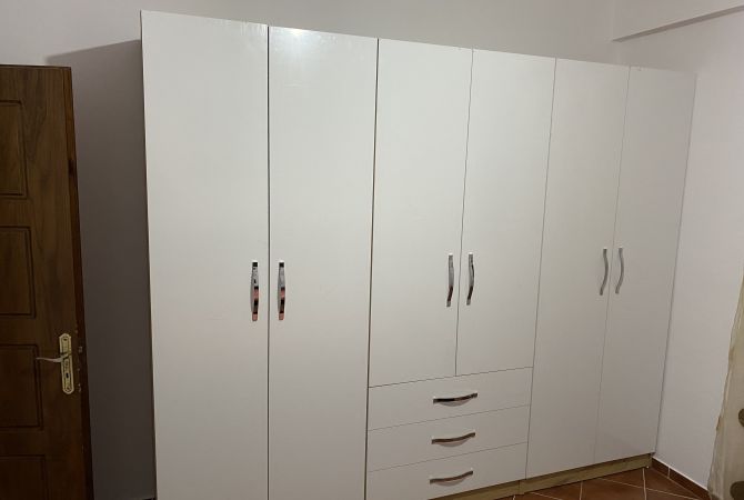 Shtepi me qera 2+1 ne Tirane - 400 Euro