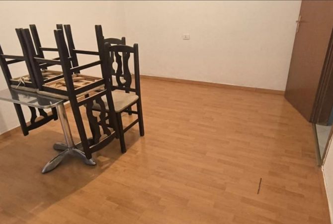 Shtepi me qera 2+1 ne Tirane - 800 Euro