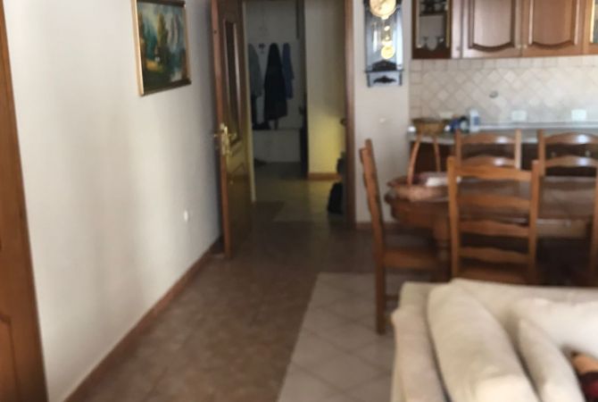 Shtepi ne shitje 3+1 ne Tirane - 330,000 Euro