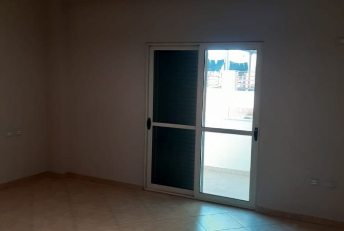 Shtepi me qera 3+1 ne Tirane - 80,000 Leke