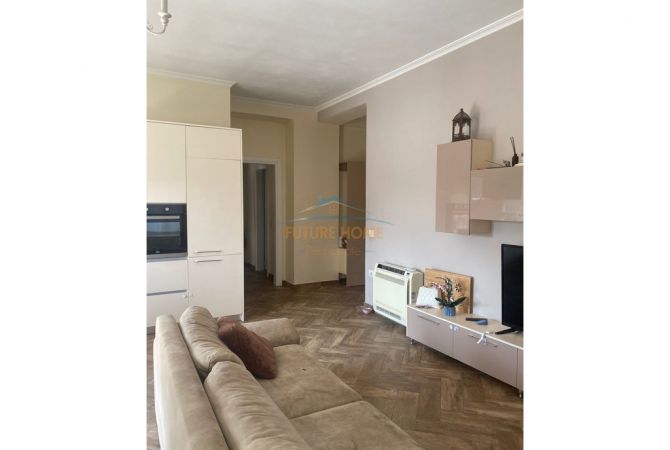 Shtepi ne shitje 2+1 ne Tirane - 230,000 Euro