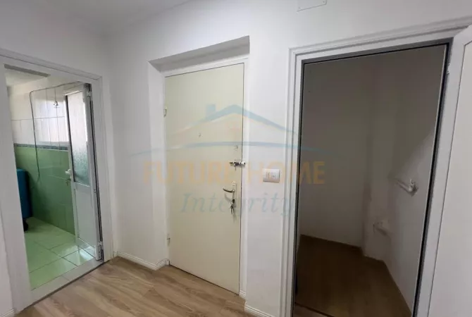 Qera, Apartament 2+1 per zyra, Vasil Shanto, Tirane.