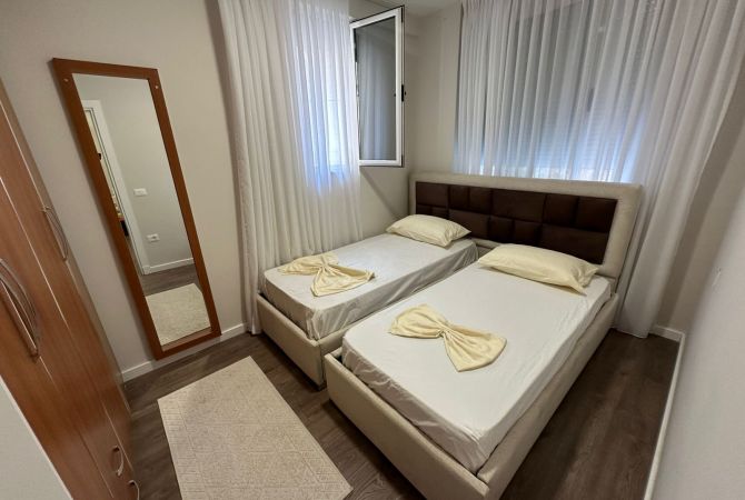 Shtepi ne shitje Apartament ne Tirane, 2+1, Mobilimi E mobiluar, Pagesa 179,000  Euro.