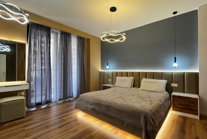 Shtepi ne shitje Apartament ne Tirane, 2+1, Mobilimi E mobiluar, Pagesa 215,000  Euro.