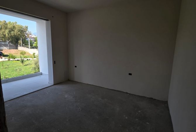 Shtepi ne shitje 1+1 ne Tirane - 63,000 Euro
