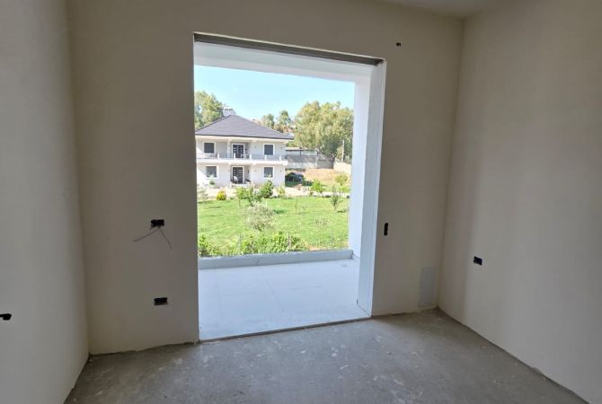 Shtepi ne shitje Apartament ne Tirane, 1+1, Mobilimi Bosh, pa mobiluar, Pagesa 63,000  Euro.