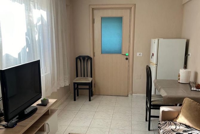 Shtepi me qera 1+1 ne Tirane - 41,000 Leke
