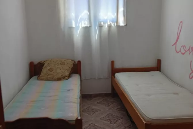 Shtepi me qera 3+1 ne Tirane - 55,000 Leke