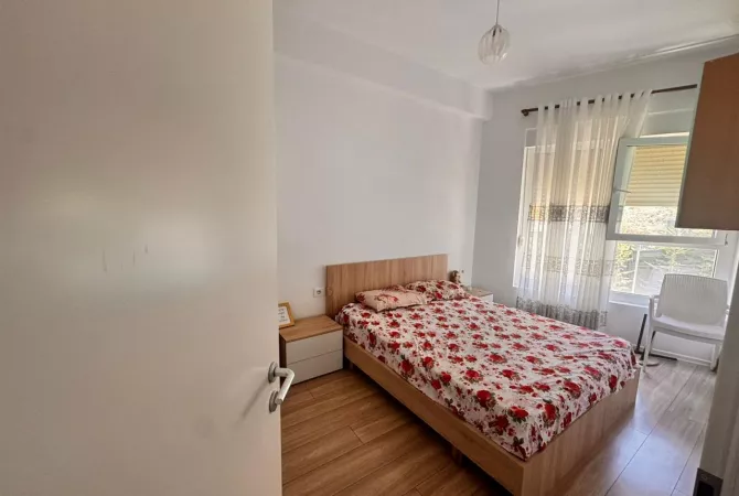 Shtepi me qera 2+1 ne Tirane - 500 Euro
