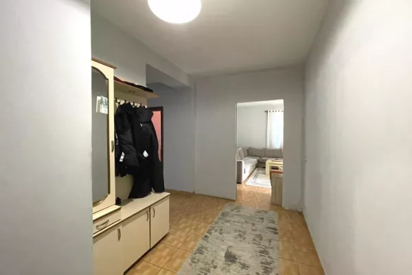 Shtepi ne shitje Apartament ne Tirane, 1+1, Mobilimi E mobiluar, Pagesa 110,000  Euro.