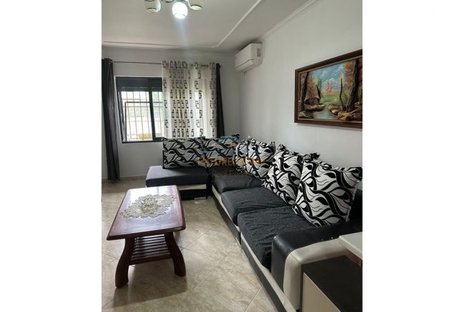 Shtepi me qera 2+1 ne Tirane - 450 Euro