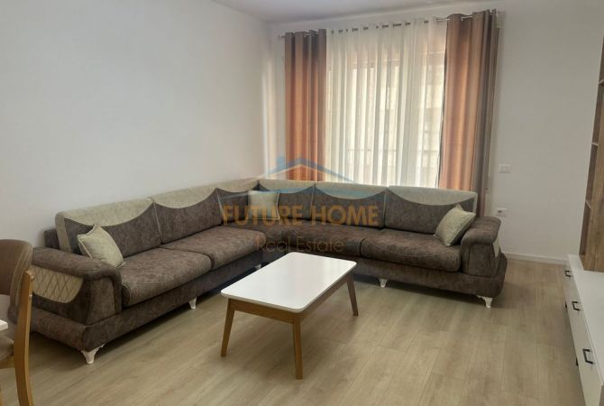 Shtepi me qera 2+1 ne Tirane - 750 Euro