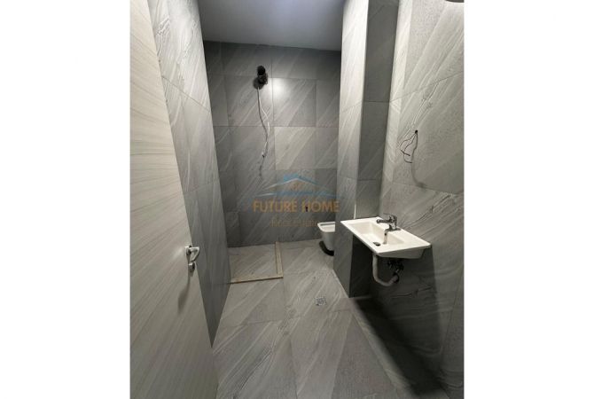 Apartment for rent in Tirana 3+1, Emty
