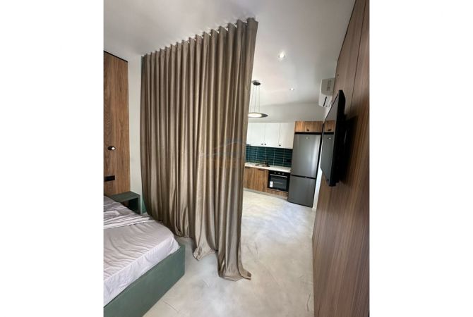 Shtepi ne shitje Apartament ne Tirane, 2+1, Mobilimi E mobiluar, Pagesa 2,200,000  Euro.