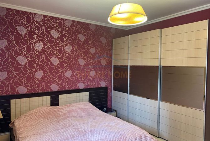 Shtepi me qera Apartament ne Tirane, 2+1, Mobilimi E mobiluar, Pagesa 700  Euro.