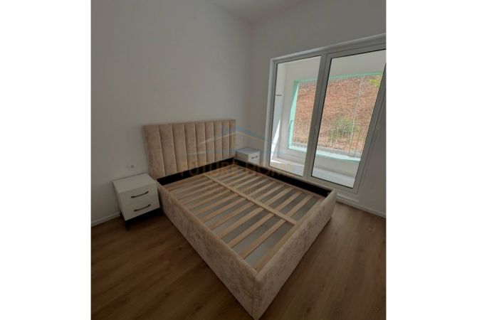 Shtepi me qera 1+1 ne Tirane - 420 Euro