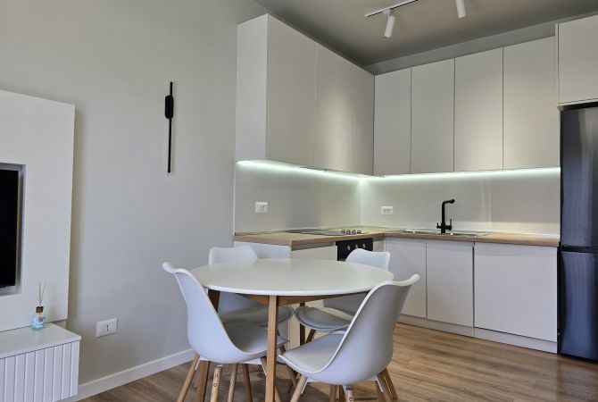Shtepi me qera 2+1 ne Tirane - 750 Euro