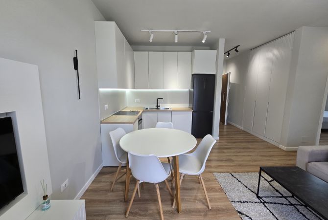 Shtepi me qera Apartament ne Tirane, 2+1, Mobilimi E mobiluar, Pagesa 750  Euro.